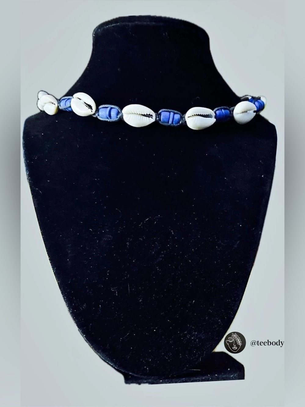 VTG Cruz Accessories Cowrie Shell Beaded Choker Necklace NWT NOS Blue White 17"